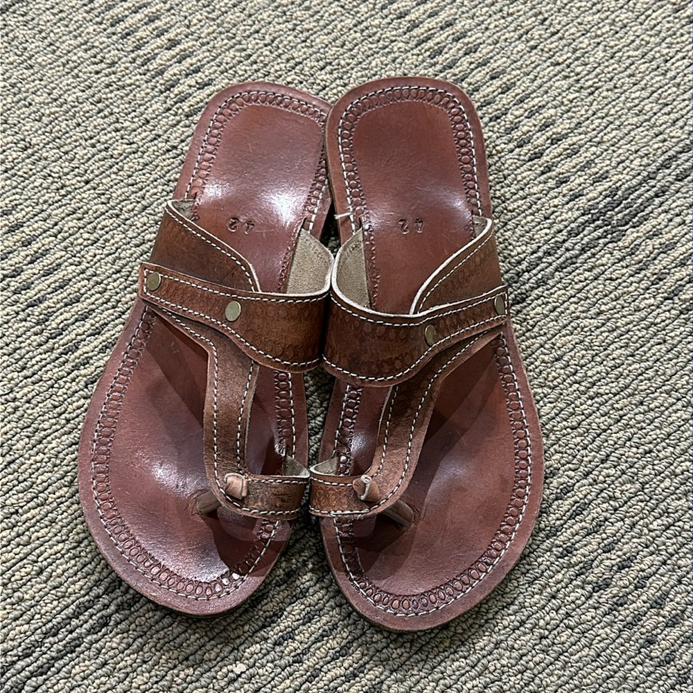 NMen’s Brown Leather Sandles